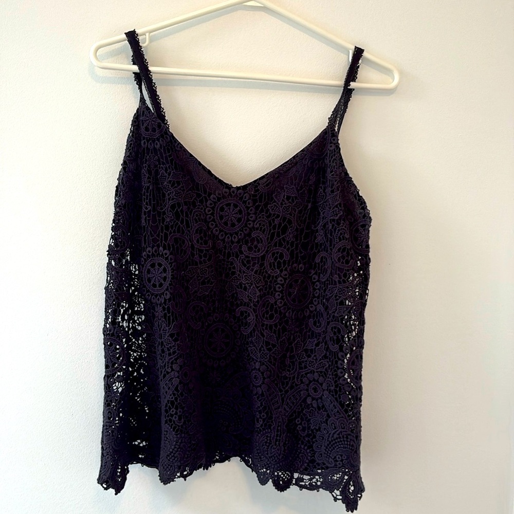 Lace tank with built in lining